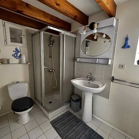 Maison Calme A La Terriere, Proche Et Commerces - Fr-1-194-335 *