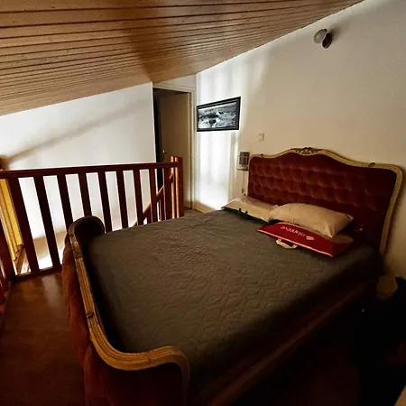 Holiday home Maison Calme A La Terriere, Proche Et Commerces - Fr-1-194-335