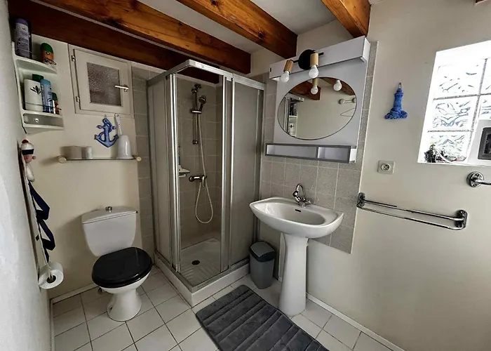 Maison Calme A La Terriere, Proche Et Commerces - Fr-1-194-335 *